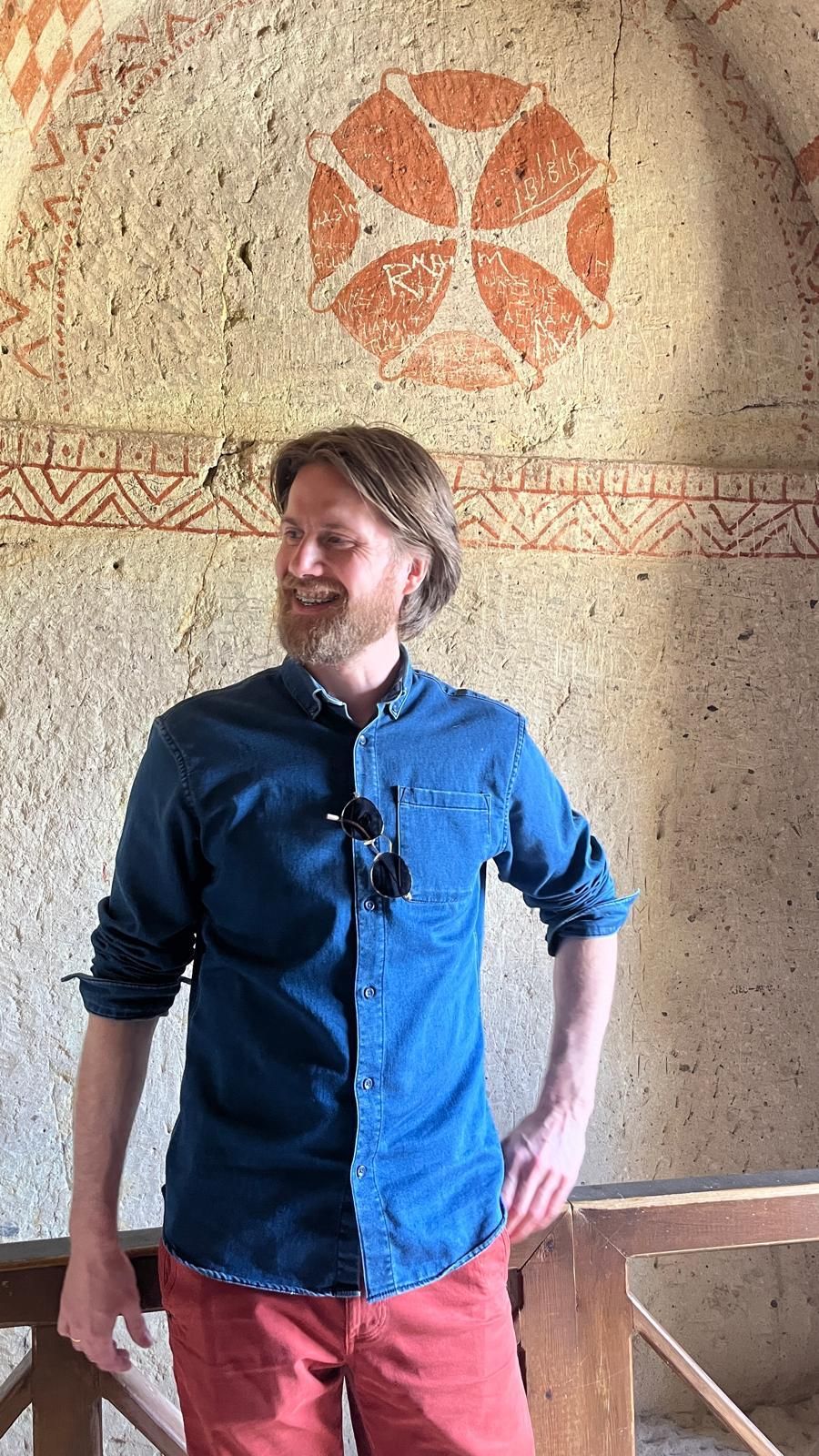 Portrait of Diederik, who grew up among flat Dutch fields